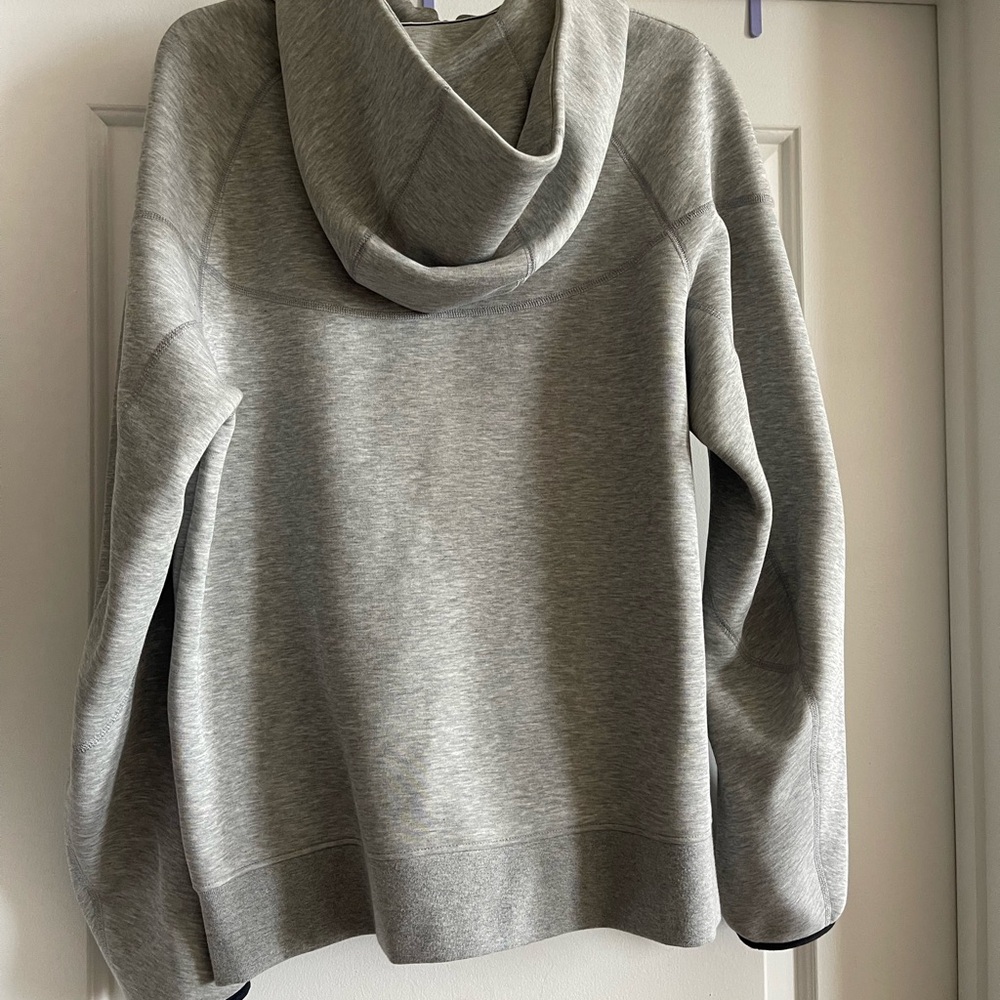 Nike Gray Zip-Up Jacket - Picture 8 of 11